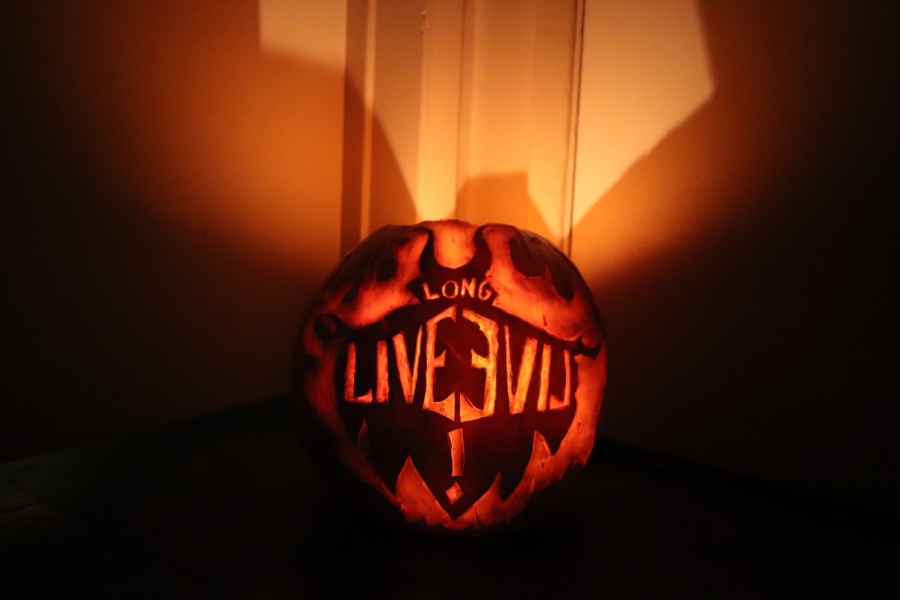 Pumpkin, carving, pumpkin carving, halloween, long live evil, evil, live,